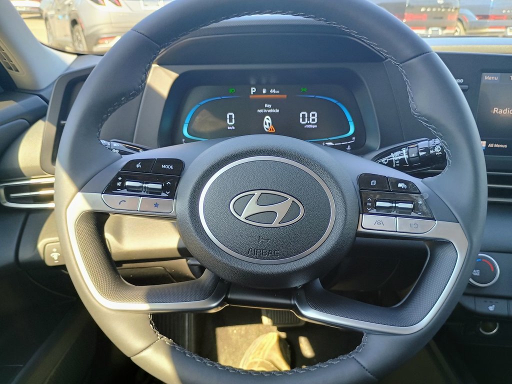 2025 Hyundai Elantra PREFERRED in New Glasgow, Nova Scotia - 9 - w1024h768px