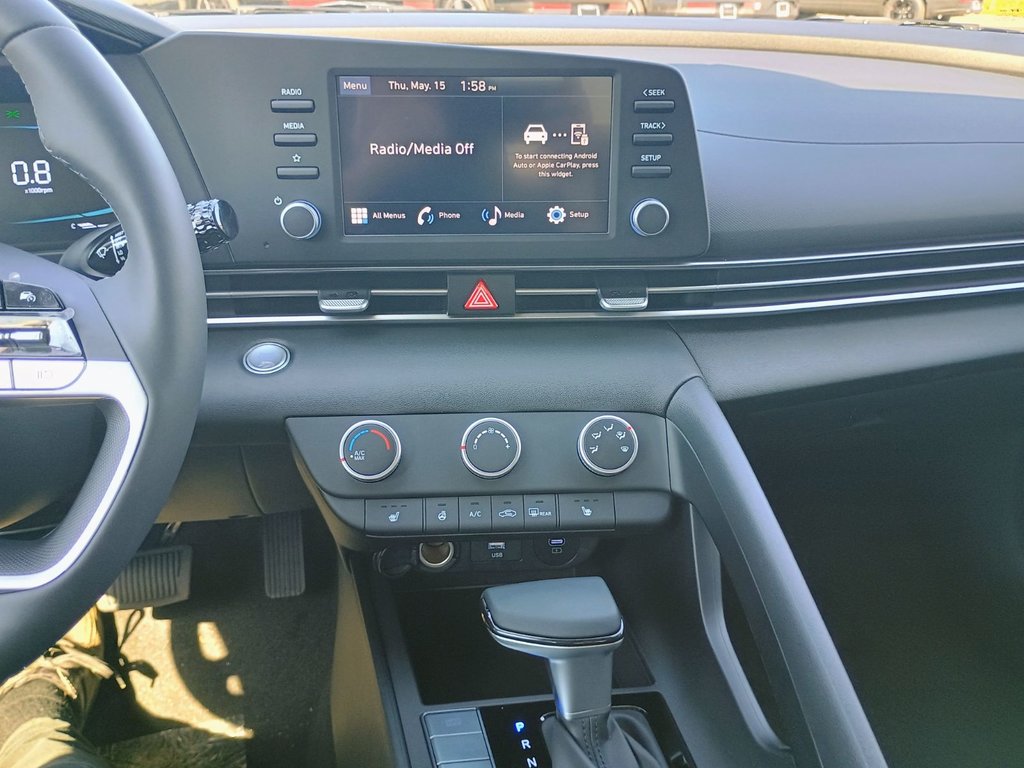 2025 Hyundai Elantra PREFERRED in New Glasgow, Nova Scotia - 11 - w1024h768px