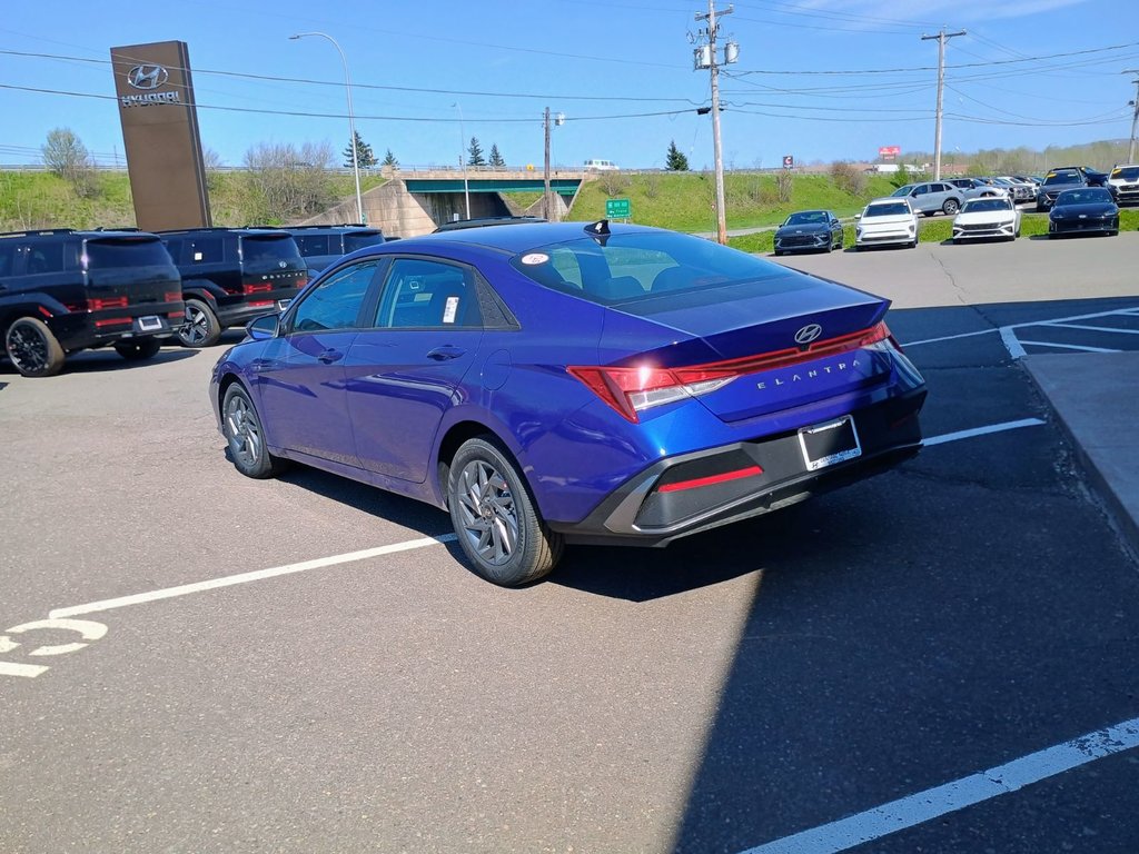 2025 Hyundai Elantra PREFERRED in New Glasgow, Nova Scotia - 3 - w1024h768px