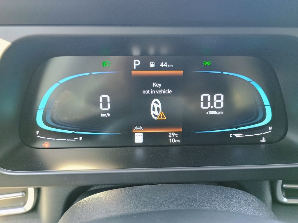 2025 Hyundai Elantra PREFERRED in New Glasgow, Nova Scotia - 10 - w1024h768px