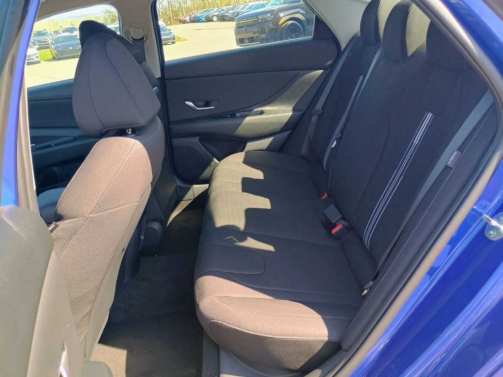 2025 Hyundai Elantra PREFERRED in New Glasgow, Nova Scotia - 13 - w1024h768px
