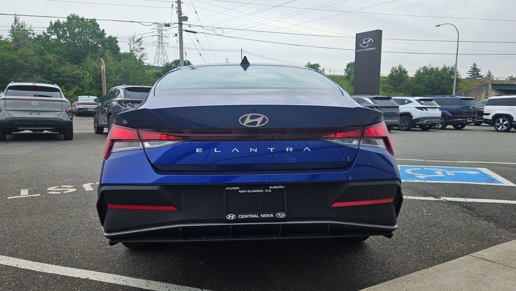 2025 Hyundai Elantra PREFERRED in New Glasgow, Nova Scotia - 4 - w1024h768px