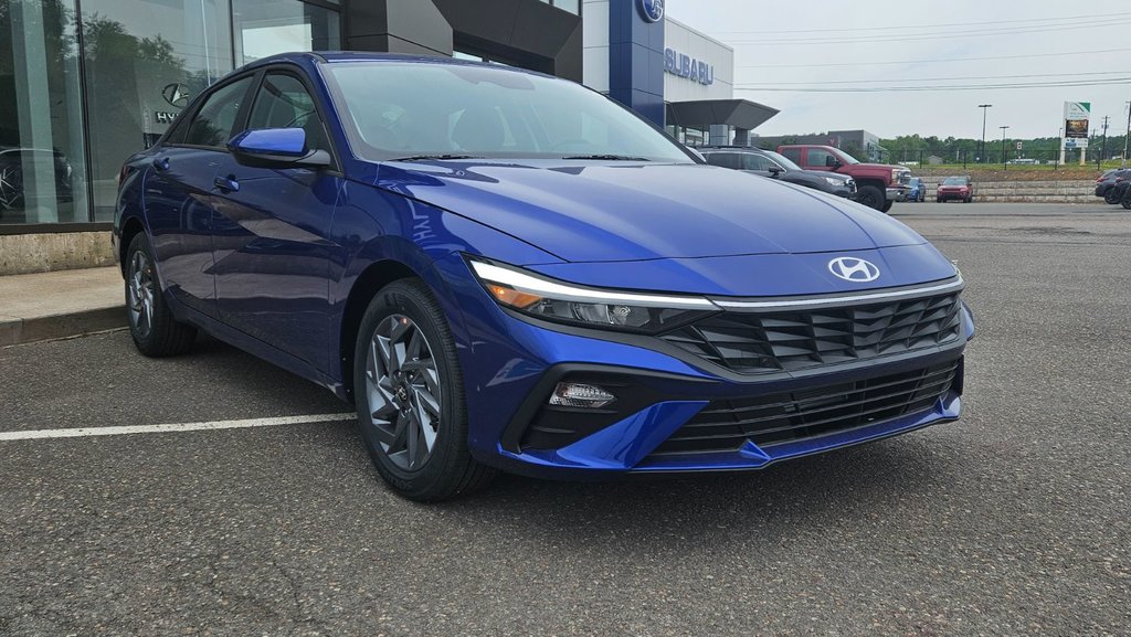 2025 Hyundai Elantra PREFERRED in New Glasgow, Nova Scotia - 7 - w1024h768px