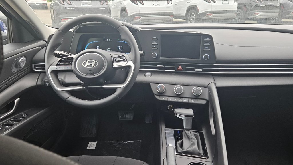 2025 Hyundai Elantra PREFERRED in New Glasgow, Nova Scotia - 10 - w1024h768px