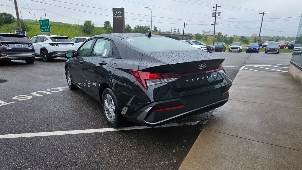 2025 Hyundai Elantra ESSENTIAL in New Glasgow, Nova Scotia - 3 - w1024h768px