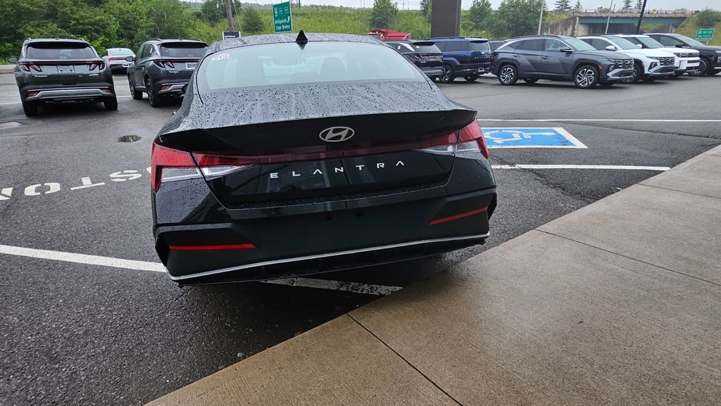 2025 Hyundai Elantra ESSENTIAL in New Glasgow, Nova Scotia - 4 - w1024h768px