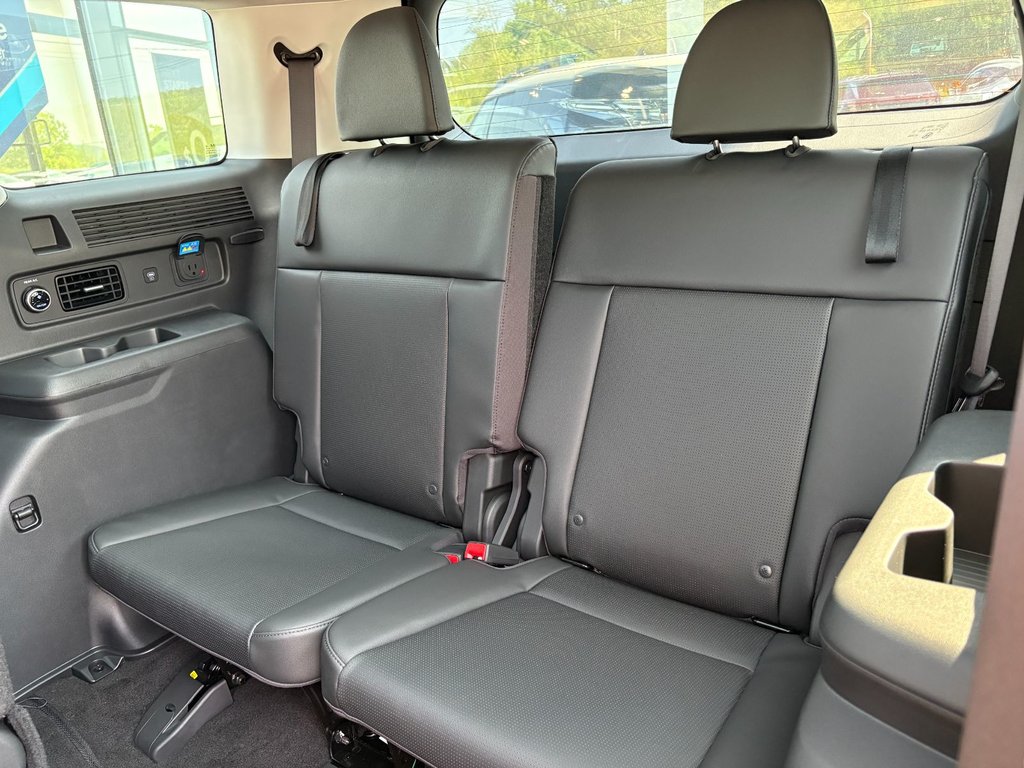 2026 Hyundai SANTA FE HYBRID LUXURY in New Glasgow, Nova Scotia - 14 - w1024h768px