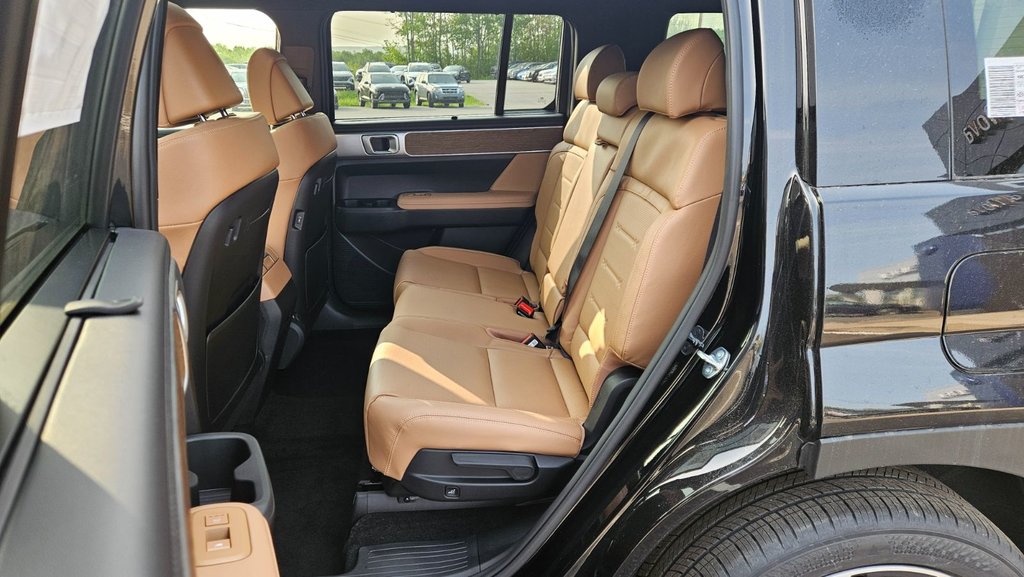 2025 Hyundai Santa Fe LUXURY in New Glasgow, Nova Scotia - 13 - w1024h768px