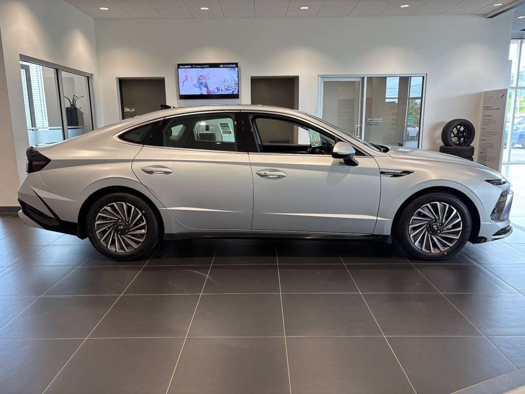 2026 Hyundai SONATA HYBRID PREFERRED-TREND in New Glasgow, Nova Scotia - 6 - w1024h768px