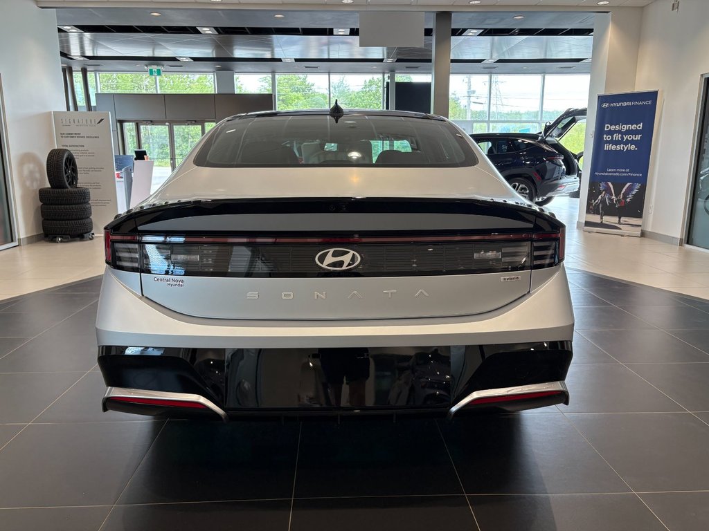 2026 Hyundai SONATA HYBRID PREFERRED-TREND in New Glasgow, Nova Scotia - 4 - w1024h768px