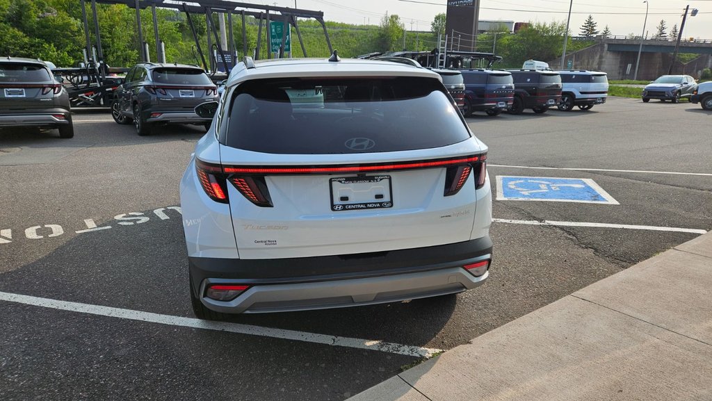 2025 Hyundai Tucson Hybrid ULTIMATE in New Glasgow, Nova Scotia - 4 - w1024h768px