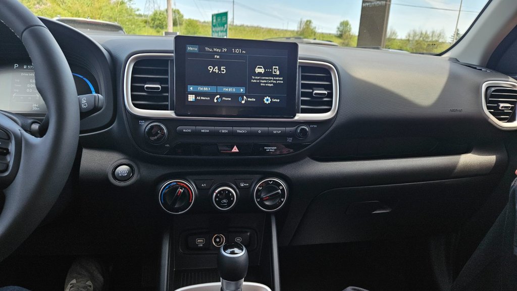 2025 Hyundai Venue PREFERRED in New Glasgow, Nova Scotia - 10 - w1024h768px
