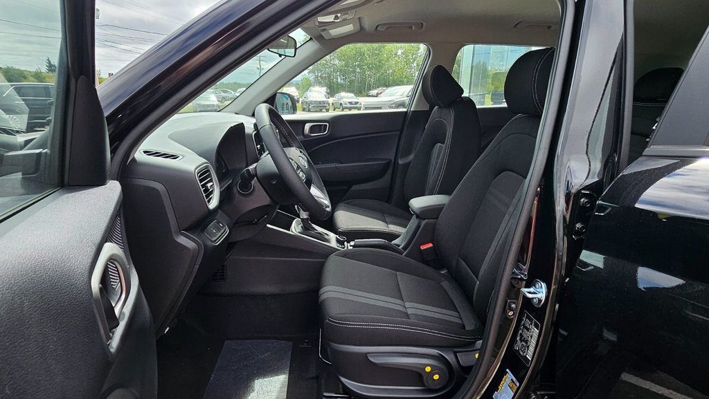 2025 Hyundai Venue PREFERRED in New Glasgow, Nova Scotia - 11 - w1024h768px
