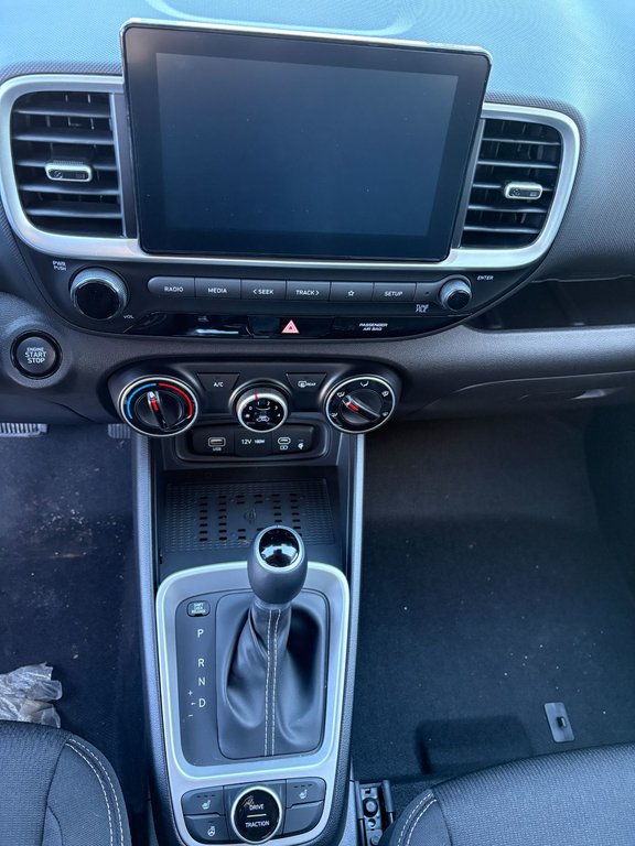 2026 Hyundai VENUE PREFERRED in New Glasgow, Nova Scotia - 9 - w1024h768px