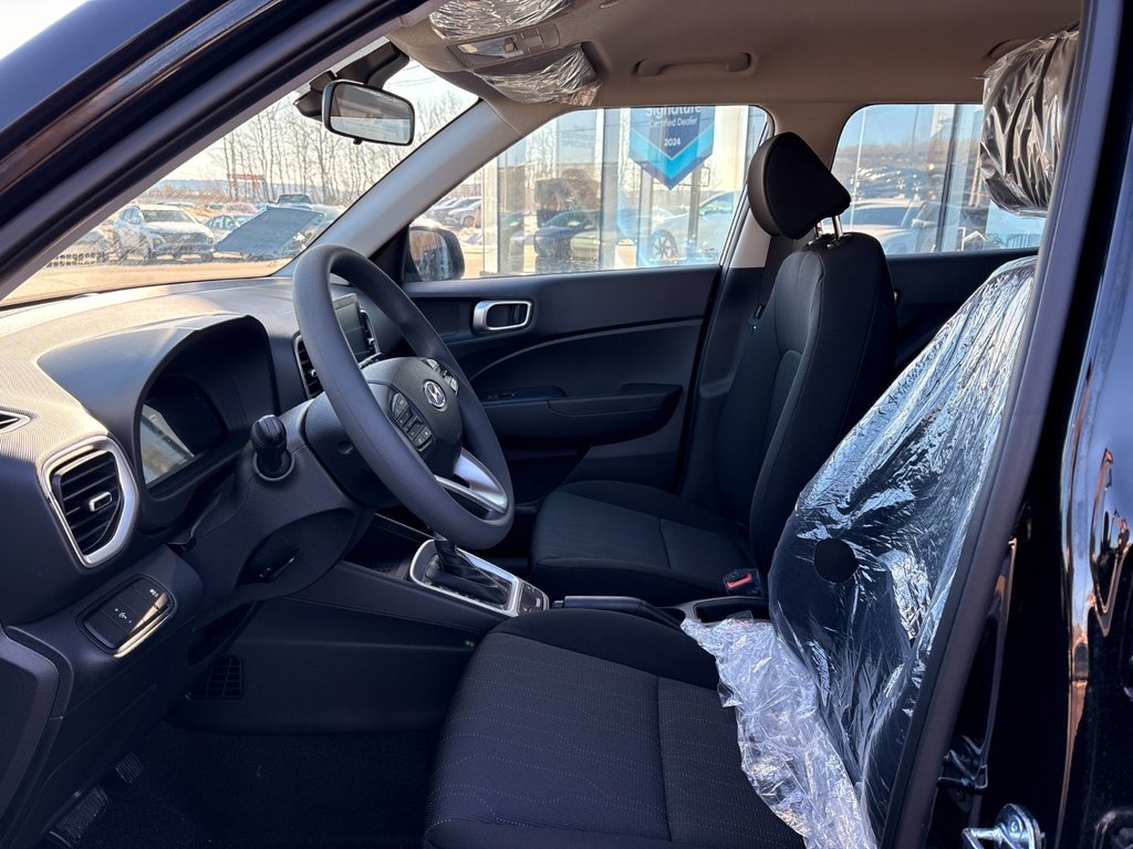 2026 Hyundai VENUE ESSENTIAL in New Glasgow, Nova Scotia - 10 - w1024h768px