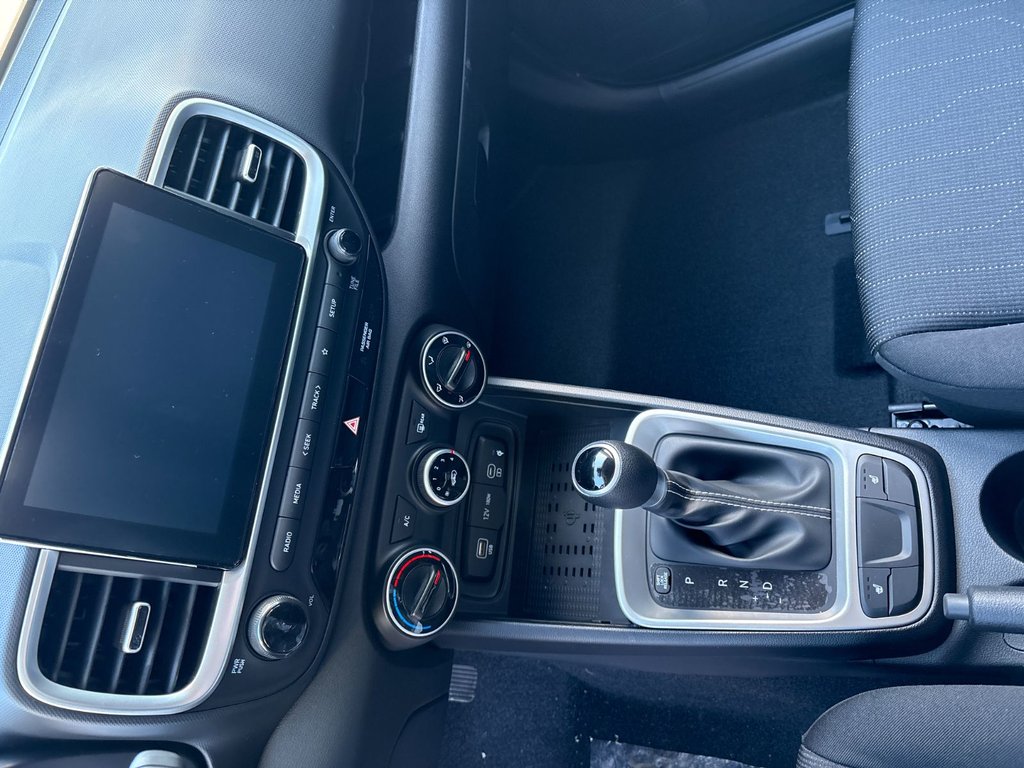 2026 Hyundai VENUE ESSENTIAL in New Glasgow, Nova Scotia - 9 - w1024h768px