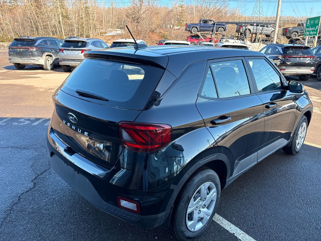 2026 Hyundai VENUE ESSENTIAL in New Glasgow, Nova Scotia - 5 - w1024h768px