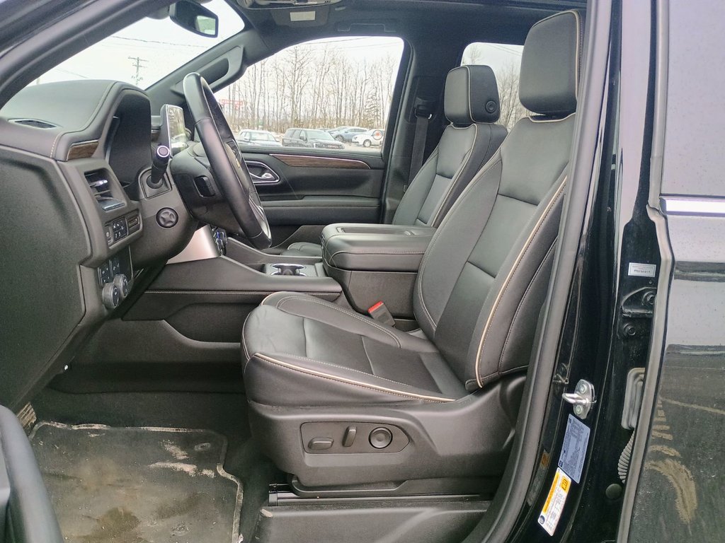 2023 Chevrolet SUBURBAN PREMIER in New Glasgow, Nova Scotia - 12 - w1024h768px
