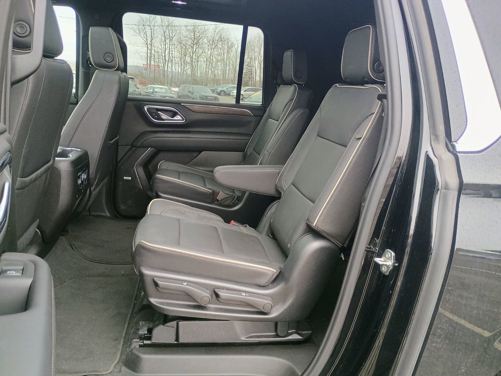 2023 Chevrolet SUBURBAN PREMIER in New Glasgow, Nova Scotia - 13 - w1024h768px