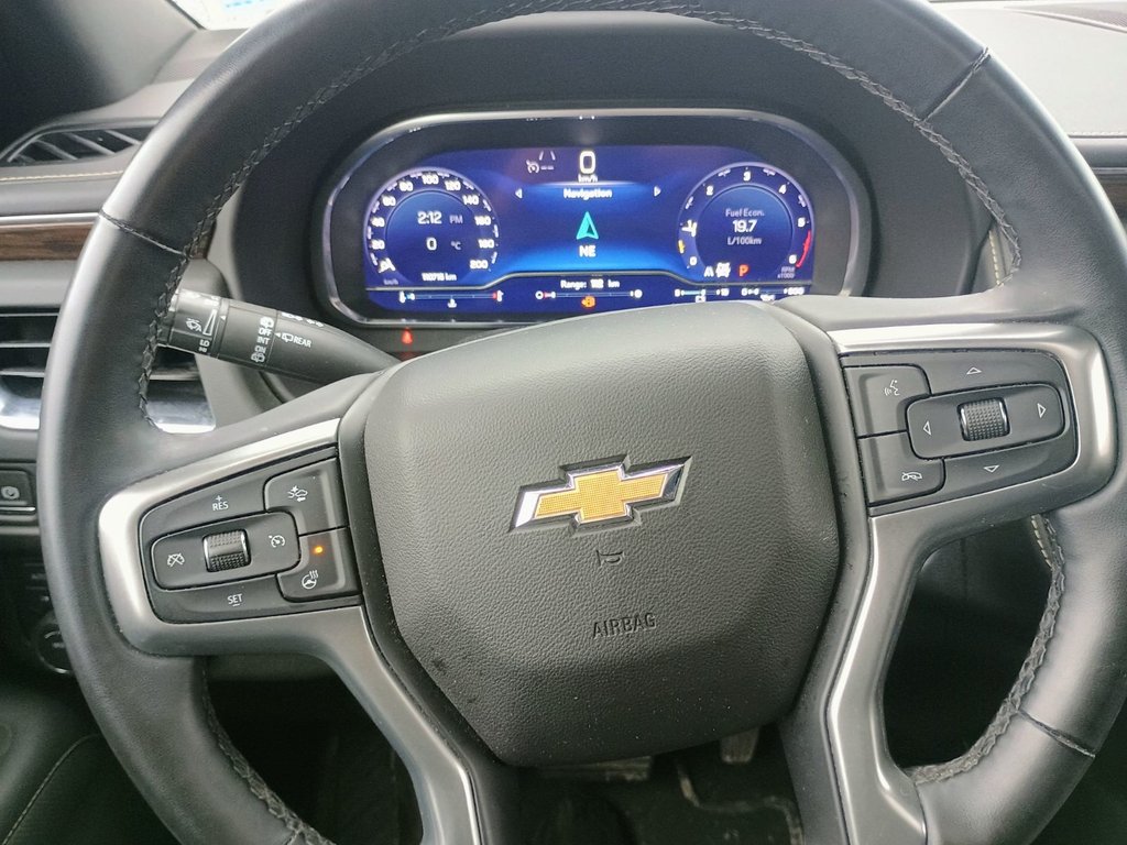 2023 Chevrolet SUBURBAN PREMIER in New Glasgow, Nova Scotia - 11 - w1024h768px