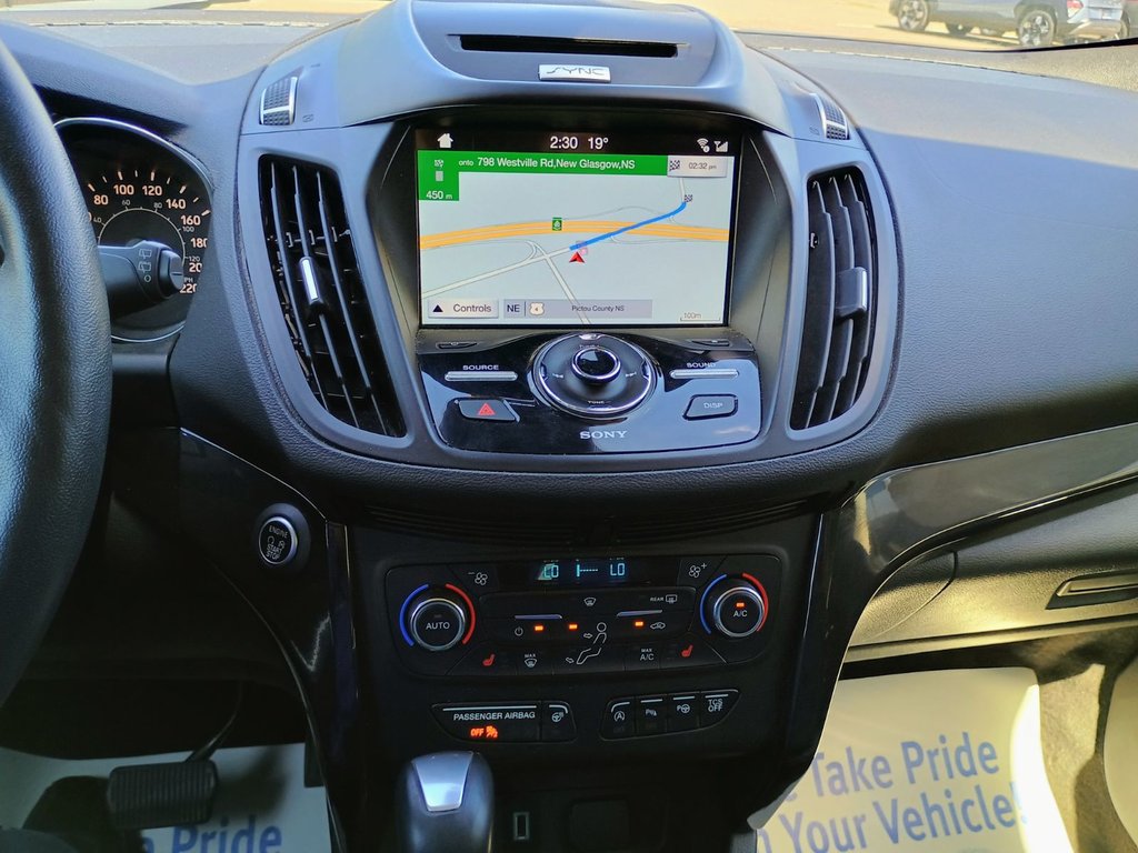 2017 Ford Escape TITANIUM in New Glasgow, Nova Scotia - 10 - w1024h768px
