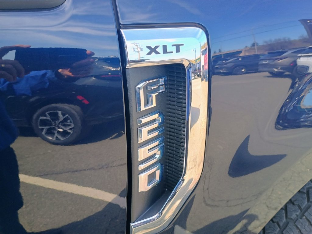 2022 Ford Super Duty F-250 SRW XLT in New Glasgow, Nova Scotia - 9 - w1024h768px