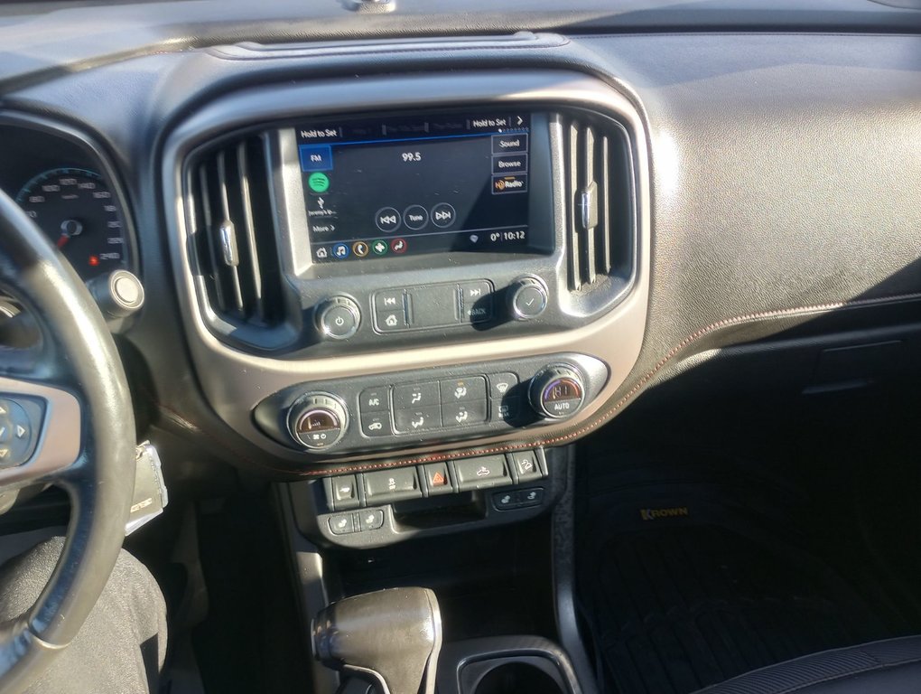 2019  Canyon 4WD ALL TERRAIN W/LEATHER in New Glasgow, Nova Scotia - 13 - w1024h768px