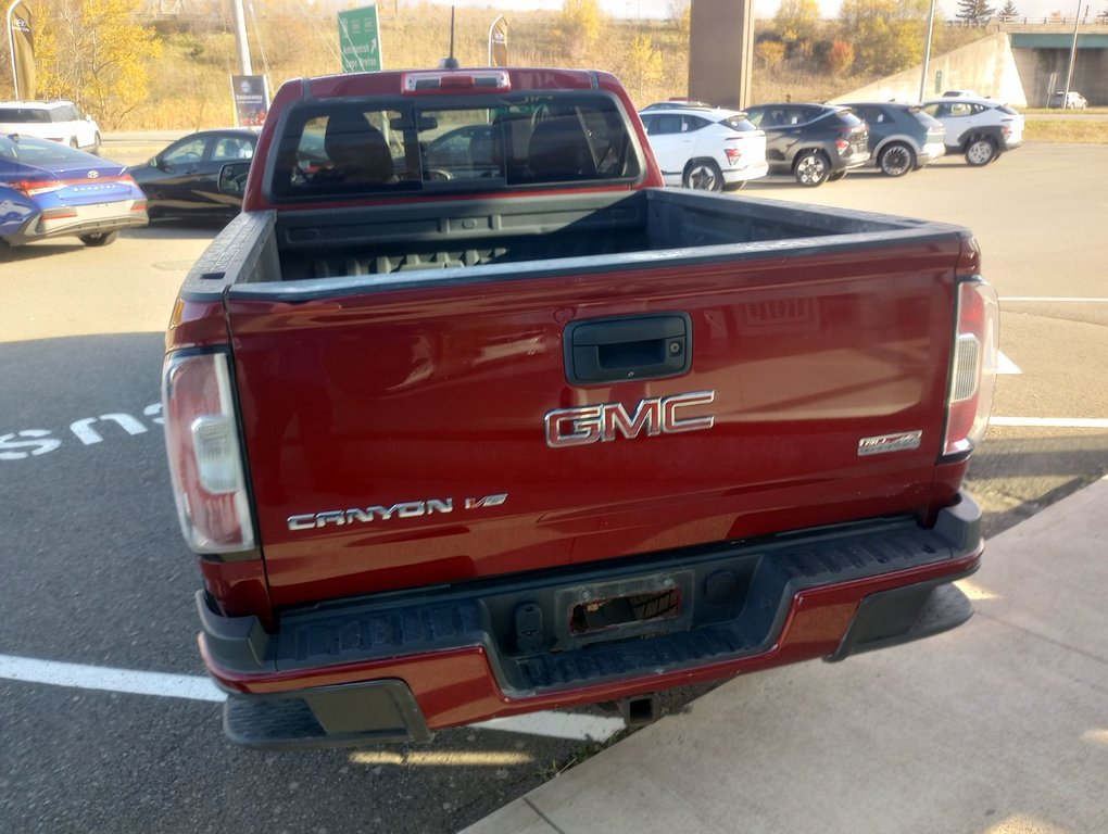 2019  Canyon 4WD ALL TERRAIN W/LEATHER in New Glasgow, Nova Scotia - 4 - w1024h768px