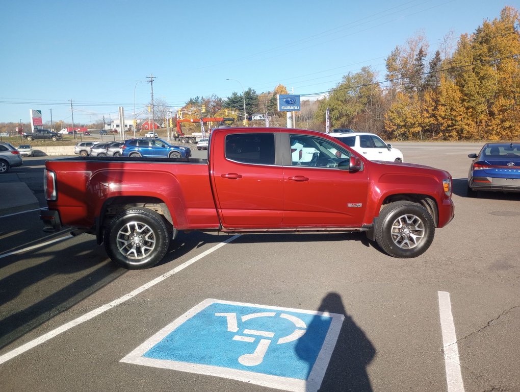 2019  Canyon 4WD ALL TERRAIN W/LEATHER in New Glasgow, Nova Scotia - 6 - w1024h768px