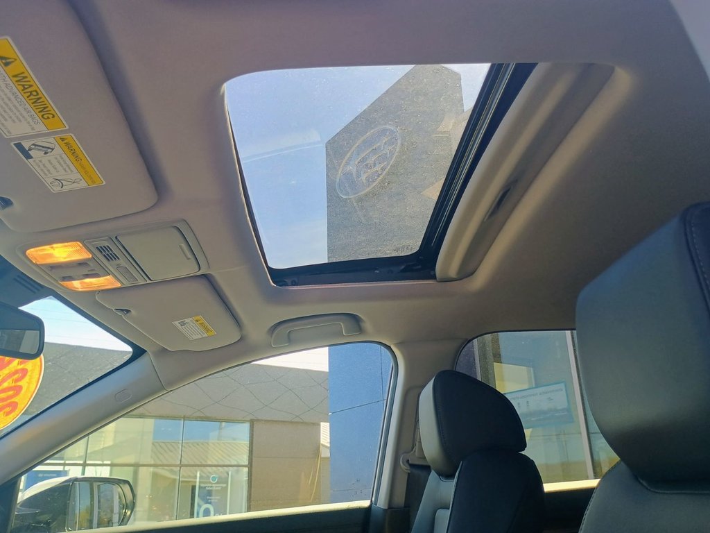 2022 Honda CR-V HYBRID TOURING in New Glasgow, Nova Scotia - 13 - w1024h768px