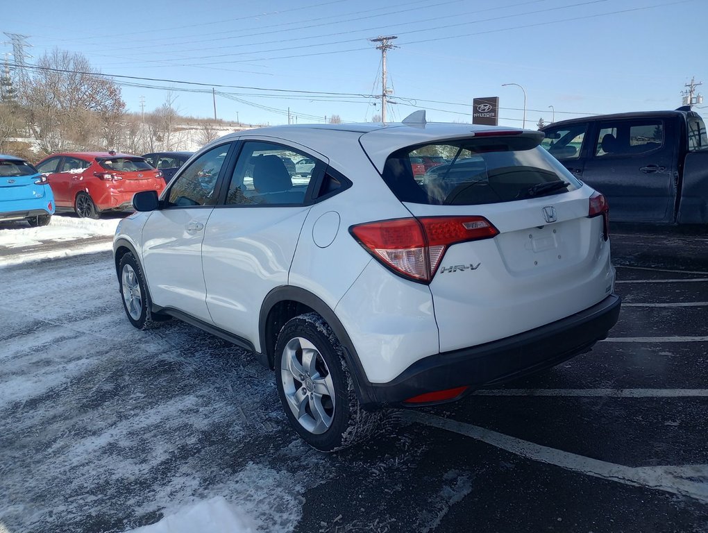 2016 Honda HR-V LX in New Glasgow, Nova Scotia - 3 - w1024h768px