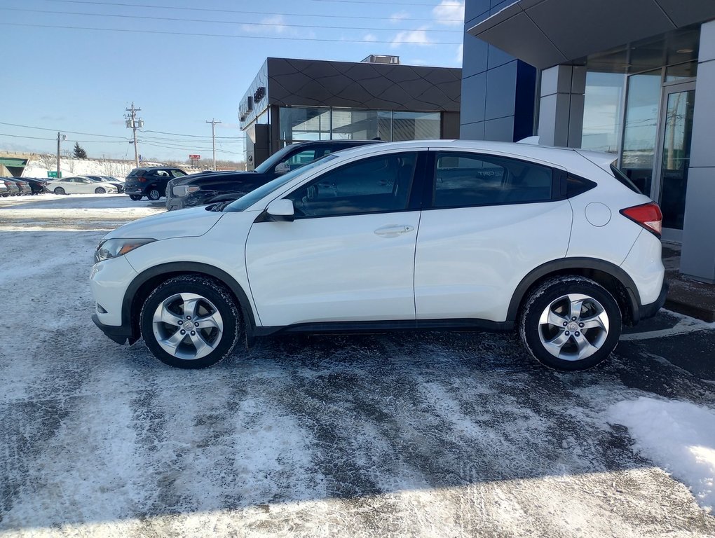 2016 Honda HR-V LX in New Glasgow, Nova Scotia - 2 - w1024h768px