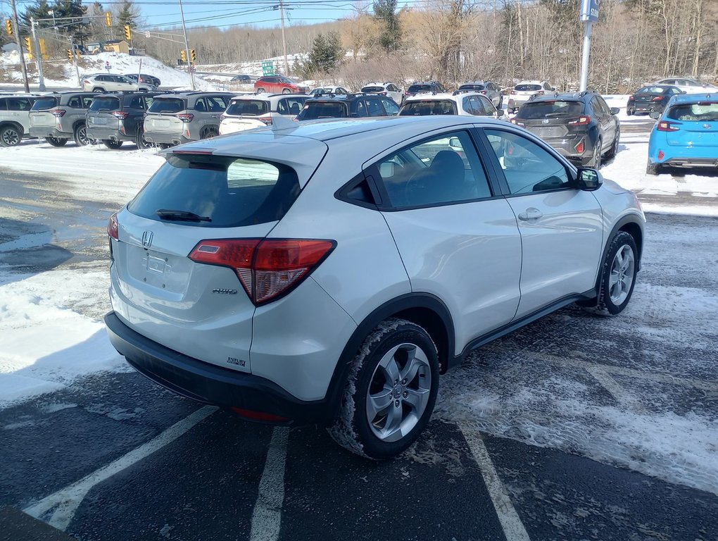 2016 Honda HR-V LX in New Glasgow, Nova Scotia - 5 - w1024h768px