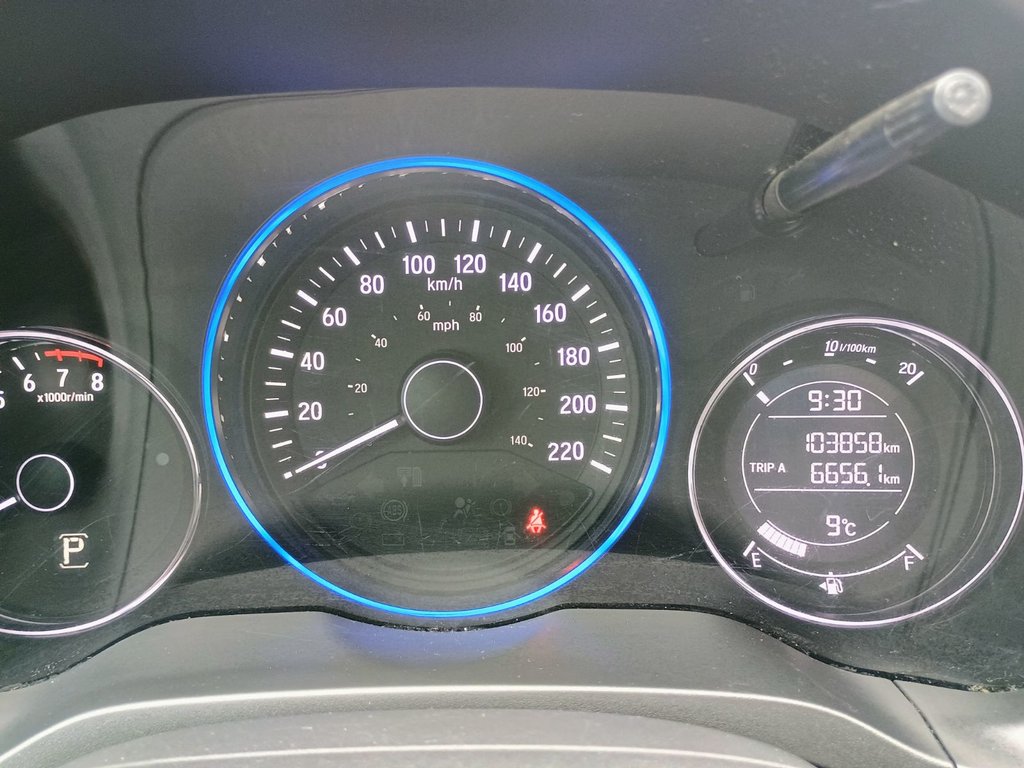 2016 Honda HR-V LX in New Glasgow, Nova Scotia - 9 - w1024h768px
