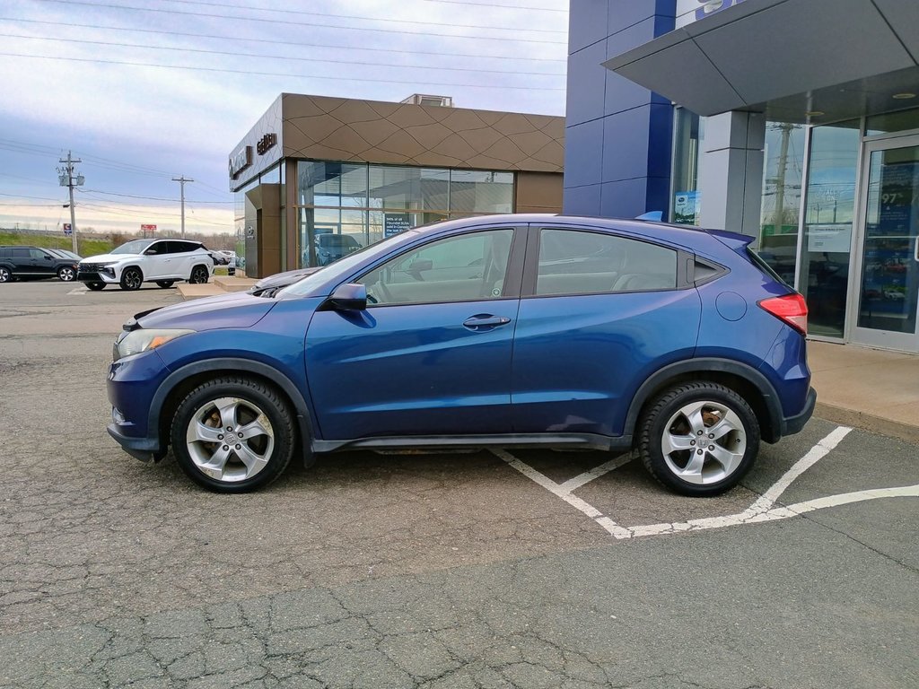 2016 Honda HR-V LX in New Glasgow, Nova Scotia - 2 - w1024h768px