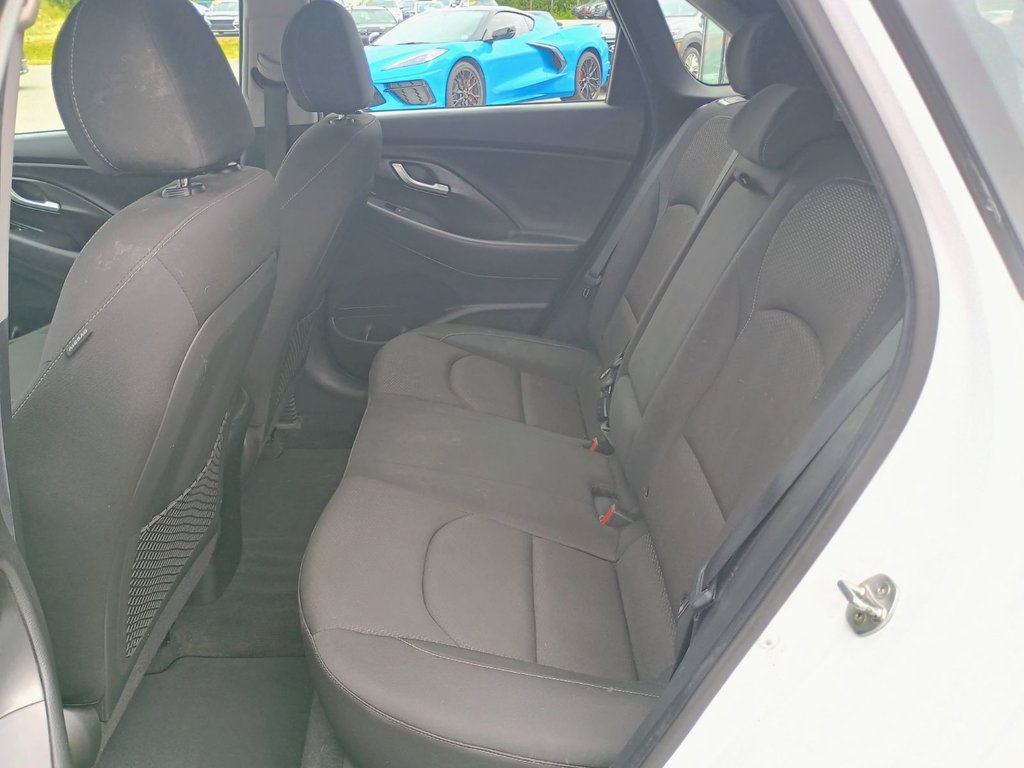2020 Hyundai Elantra GT PREFERRED in New Glasgow, Nova Scotia - 13 - w1024h768px