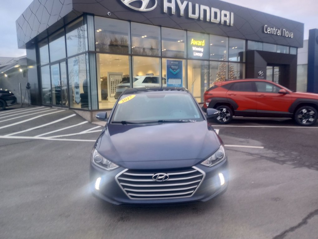 2017 Hyundai Elantra BASE in New Glasgow, Nova Scotia - 7 - w1024h768px