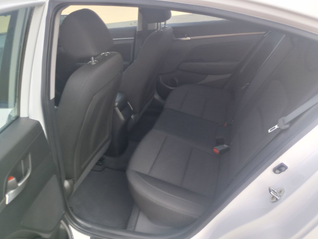 2020  Elantra PREFERRED W/SUN & SAFETY PACKAGE in New Glasgow, Nova Scotia - 12 - w1024h768px