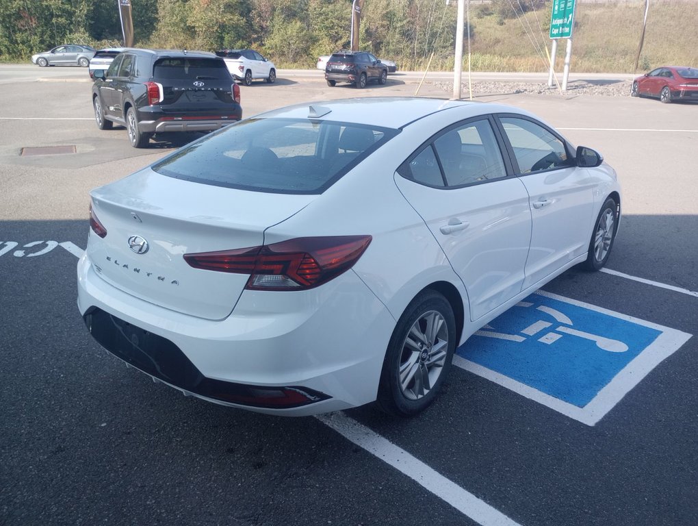 2020  Elantra PREFERRED W/SUN & SAFETY PACKAGE in New Glasgow, Nova Scotia - 5 - w1024h768px