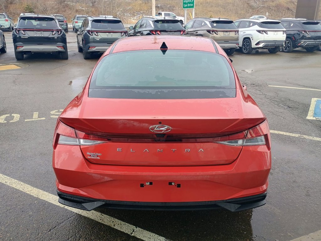 2021 Hyundai ELANTRA PREFERRED W/SUN & TECH PACKAGE in New Glasgow, Nova Scotia - 4 - w1024h768px