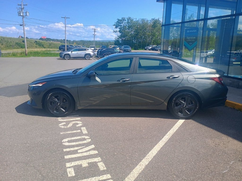 2023 Hyundai ELANTRA PREFERRED in New Glasgow, Nova Scotia - 2 - w1024h768px
