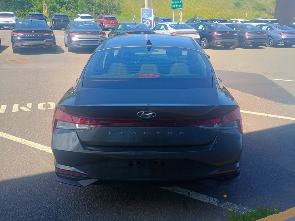 2023 Hyundai ELANTRA PREFERRED in New Glasgow, Nova Scotia - 4 - w1024h768px