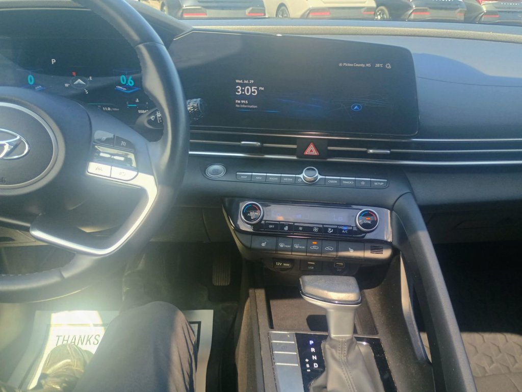 2023 Hyundai ELANTRA PREFERRED in New Glasgow, Nova Scotia - 10 - w1024h768px