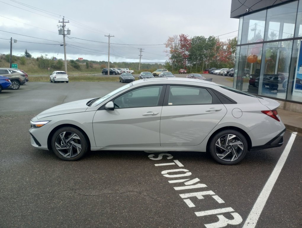 2024  Elantra PREFERRED in New Glasgow, Nova Scotia - 2 - w1024h768px