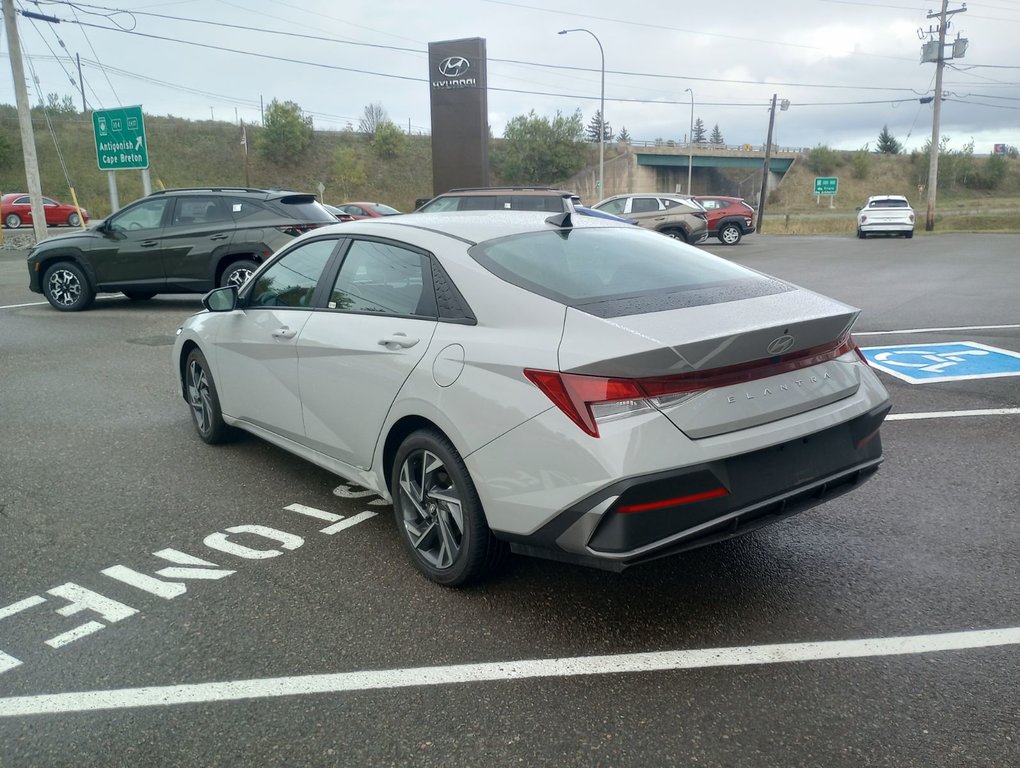 2024  Elantra PREFERRED in New Glasgow, Nova Scotia - 3 - w1024h768px