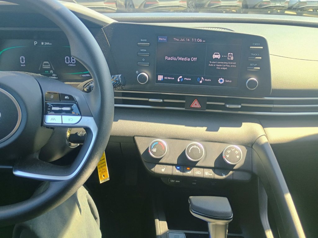 2024 Hyundai ELANTRA ESSENTIAL in New Glasgow, Nova Scotia - 10 - w1024h768px