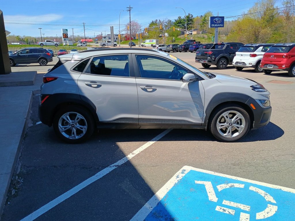 2023 Hyundai Kona PREFERRED in New Glasgow, Nova Scotia - 6 - w1024h768px