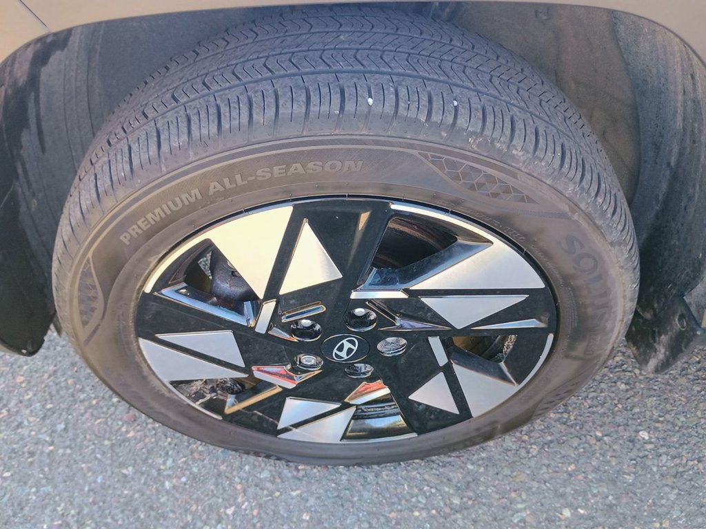 2024 Hyundai KONA PREFERRED in New Glasgow, Nova Scotia - 14 - w1024h768px