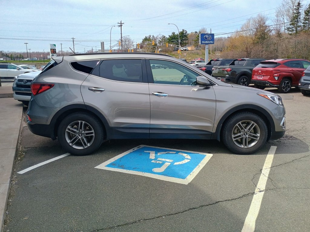 2018 Hyundai Santa Fe Sport BASE in New Glasgow, Nova Scotia - 7 - w1024h768px