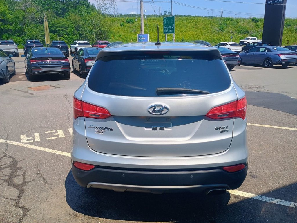 Hyundai SANTA FE BASE 2015 à New Glasgow, Nouvelle-Écosse - 4 - w1024h768px